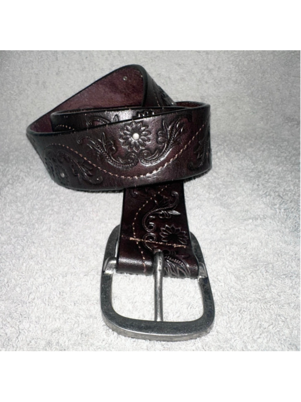 NWOT Women’s Size S Aeropostale Belt Floral Embossed Gen Leather Brushed Buckle